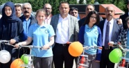Lise öğrencilerine sağlıklı yaşam için bisiklet dağıtıldı