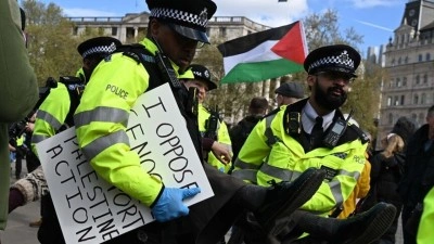 Londra'da "Palestine Action" grubuna destek eyleminde 212 kişi g&ouml;zaltına alındı