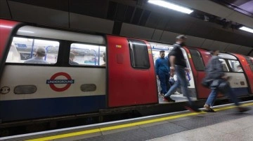 Londra metrosunda "Özgür Filistin" anonsu yapan makinist görevden uzaklaştırıldı