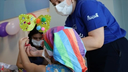 Lösemi, tüm çocukluk çağı kanserlerinin yaklaşık yüzde 30'unu oluşturuyor