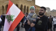 Lübnan'da hayat pahalılığı ve doların yükselmesi protesto ediliyor