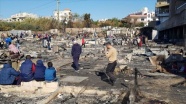 Lübnan&#039;da Suriyeli mültecilerin yaşadığı kampın yakılmasının ardından onlarca aile sokakta kaldı