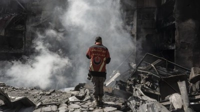L&uuml;bnan h&uuml;k&uuml;metinden orduya "Beyrut'ta devletin kontrol&uuml;n&uuml; g&uuml;&ccedil;lendirme ve silahları tek eld