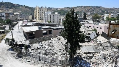 L&uuml;bnan'ın g&uuml;neyindeki &ccedil;atışmalarda biri ağır 3 İsrail askeri yaralandı