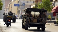 Lübnan ordusu kuzeyde yolları kapatan göstericilerin havaya ateş açması sonrası devriyeler başlattı