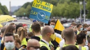 Lufthansa çalışanları sokağa indi