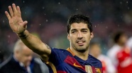 Luis Suarez, Barcelona'da kalmak için yedek beklemeyi kabul edecek