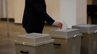 Macaristan'da genel se&ccedil;imi Magyar b&uuml;y&uuml;k farkla &ouml;nde g&ouml;t&uuml;r&uuml;yor