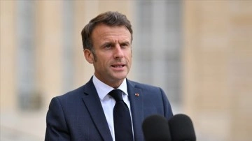 Macron, Filistin'e yapılan yardımların askıya alınmasından yana olmadığını belirtti