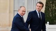 Macron, Putin'den terörle mücadelede iş birliğinin güçlendirilmesini istedi