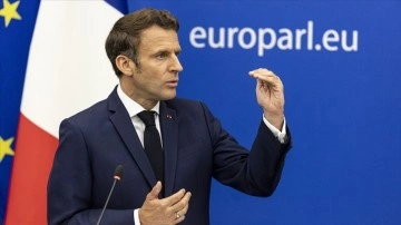 Macron'un 'Avrupa Siyasi Topluluğu' önerisine 'umutsuz' yorumu