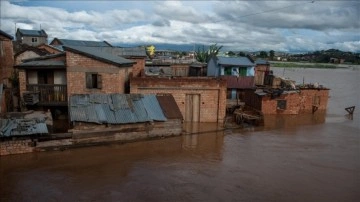 Madagaskar'da Emnati Kasırgası nedeniyle onbinlerce kişi tehlike altında