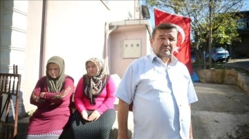 Madende hayatını kaybeden Özçelik'in ailesine Bakan Akar'dan başsağlığı telefonu