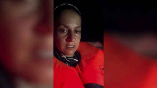 Madleen gemisindeki aktivist Acar, İsrail ordusunun gemiye beyaz renkli bir sıvı döktüğünü söyledi