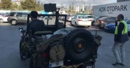Maket uçaksavarla trafikte seyreden araç sürücüsü yakalandı