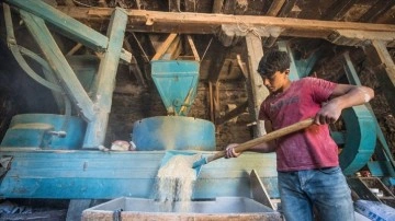 Malakanlardan kalan su değirmenleri yıllardır Karslıların hizmetinde