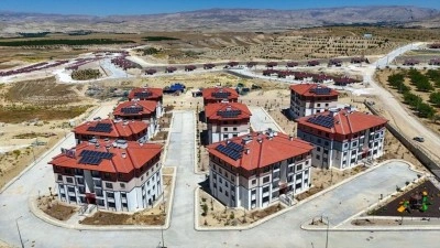 Malatya'da deprem konutlarının hak sahiplerine teslimine devam ediliyor