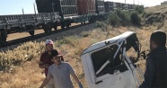 Malatya'da yük treni ile kamyonet çarpıştı: 1 ölü, 1 yaralı