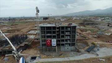 Malatya'da deprem konutlarının yapımı devam ediyor