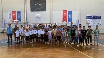 Malatya'daki yaz spor okullarında yaklaşık 10 bin depremzede çocuğa eğitim veriliyor