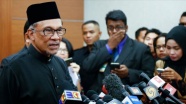 Malezya'da üç parti Enver İbrahim'i başbakan adayı gösterdi