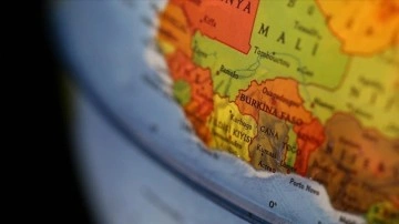 Mali'den sonra Burkina Faso da Fransızcayı resmi dil olmaktan çıkardı