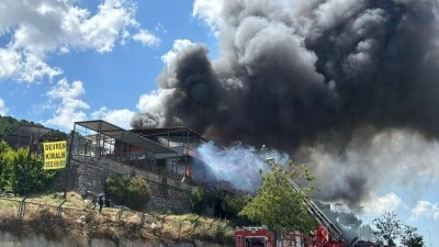 Maltepe'de restoranda &ccedil;ıkan yangın s&ouml;nd&uuml;r&uuml;ld&uuml;
