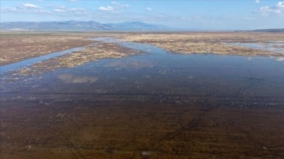 Manisa'da 5 yıl sonra yeniden su tutmaya başlayan Marmara G&ouml;l&uuml; &ccedil;ift&ccedil;iyi umutlandırdı