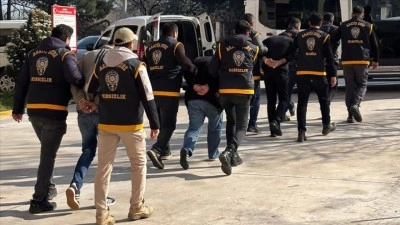 Manisa'da yaklaşık 30 milyon liralık fabrika soygunu g&uuml;venlik kamerasında