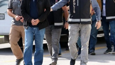 Manisa merkezli 5 ilde su&ccedil; &ouml;rg&uuml;t&uuml;ne y&ouml;nelik operasyonda 38 ş&uuml;pheli yakalandı