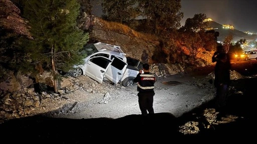 Mardin'de trafik kazasında pikapta sıkışan sürücü UMKE personelince kurtarıldı