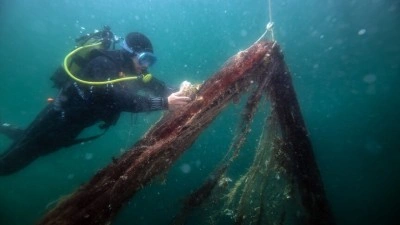 Marmara Denizi'nden &Ccedil;amlıca Kulesi'ni baştan aşağı &ouml;rtebilecek b&uuml;y&uuml;kl&uuml;kte hayalet ağ &ccedil;ıkar