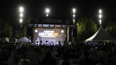 Marmara Depremi'nde hayatını kaybedenler anıldı