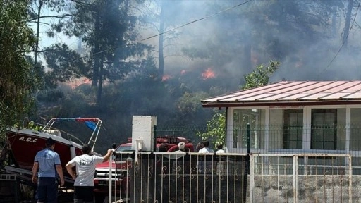 Marmaris'te çıkan orman yangını kontrol altına alındı