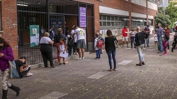 Maymun çiçeğinin okulların açılmasıyla çocuklar arasında yayılabileceği öngörülüyor