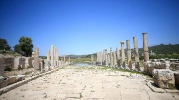 Medeniyetler beşiği 'Patara' ziyaretçilerini geçmişe yolculuğa çıkarıyor