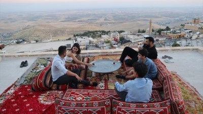 Medeniyetler şehrinin bunaltan sıcaklarında "dam palas" keyfi yaşanıyor