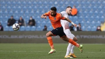 Medipol Başakşehir sahasında 2 golle kazandı
