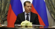 Medvedev yeniden genel başkan seçildi