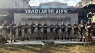 Mehmetçik anaokulu öğrencilerini üniformalı fotoğraflarıyla sevindirdi