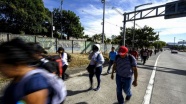Meksika'da, ABD'den sınır dışı edilen göçmenler Kovid-19 salgını nedeniyle karantinaya alı