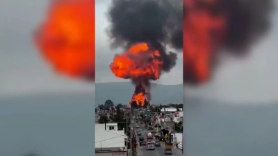 Meksika'da LPG tankerlerinin bulunduğu depodaki patlamada 3 kişi yaralandı