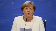 Merkel'den Suudi Arabistan'a silah satışı açıklaması