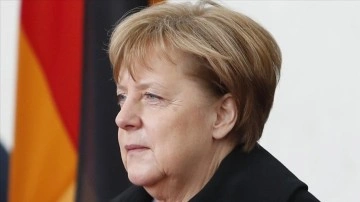 Merkel hükümeti, görevi bırakmadan önce Mısır’a hassas silah ihracatını onayladı