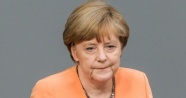 Merkel'in ziyareti manşetlerde