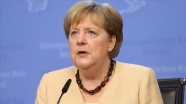 Merkel, Türkiye&#039;nin yasa dışı göçle mücadelede merkezi rol oynadığını söyledi