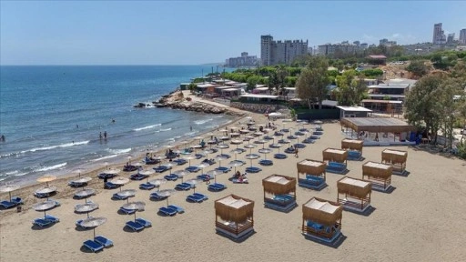 Mersin'in plajları turizm sezonuna hazırlandı