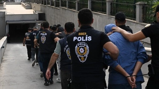 Mersin merkezli yasa dışı bahis operasyonunda 4'ü hakem 36 şüpheli yakalandı