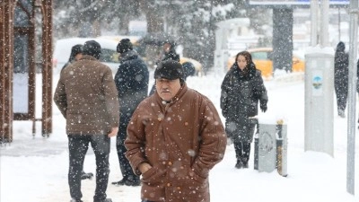 Meteorolojiden bazı b&ouml;lgeler i&ccedil;in kuvvetli kar ve fırtına uyarısı