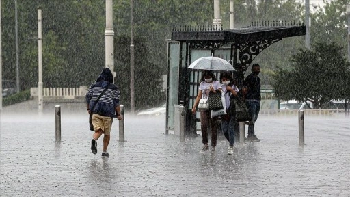 Meteorolojiden bazı iller için gök gürültülü sağanak uyarısı